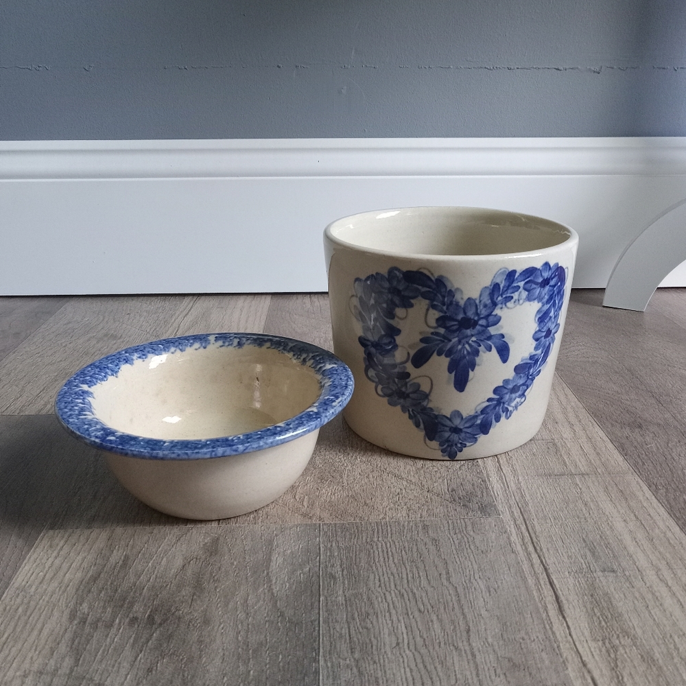 Yesteryears Pottery Marshall Texas Hand Painted 5"x 5.5” Crock & Bowl Blue Heart